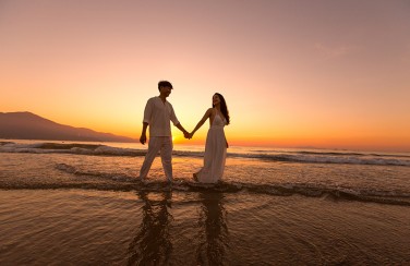 {BẬT MÍ} Chụp ảnh cưới ngoại cảnh giá bao nhiêu?